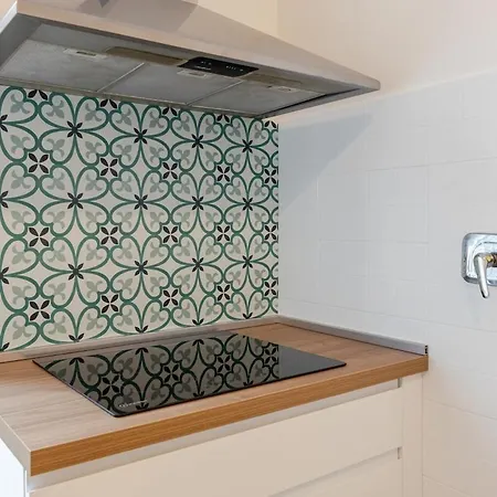 Domus Adriana Ada - Adiacente Metro A Apartment